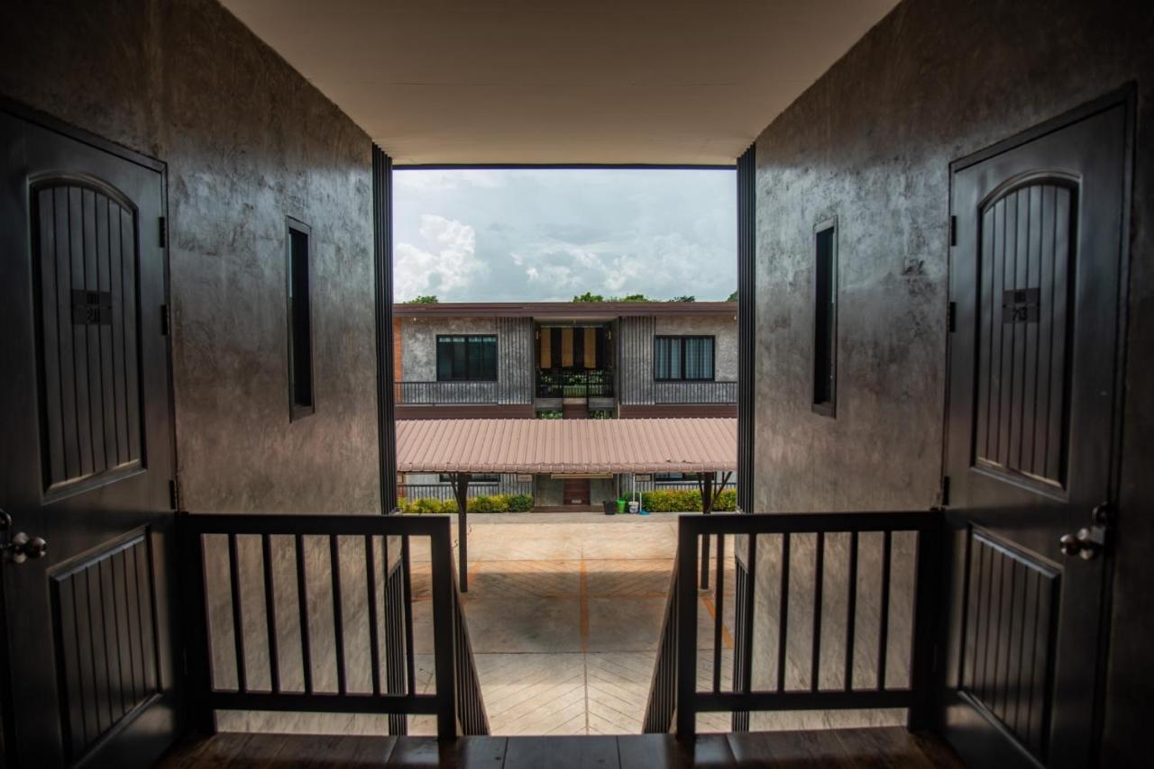 G Place Ban Huai Maenam Noi Esterno foto